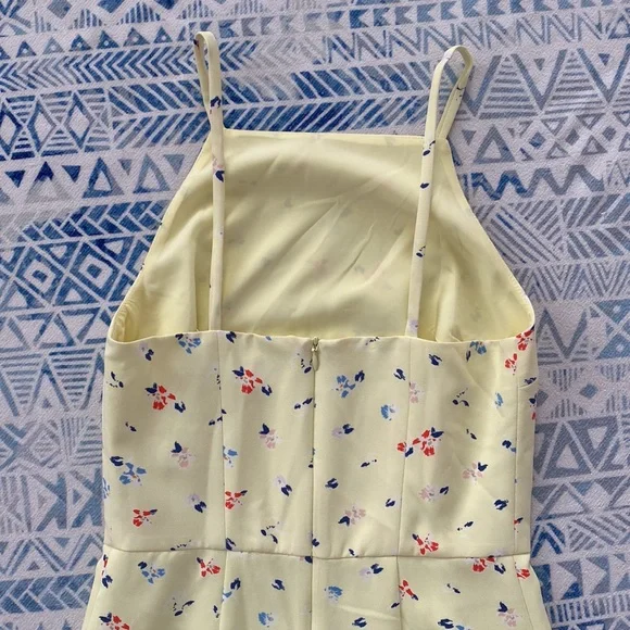 🌟HOST PICK!🌟 French Connection Pale Yellow Floral Dress - Picture 9 of 11